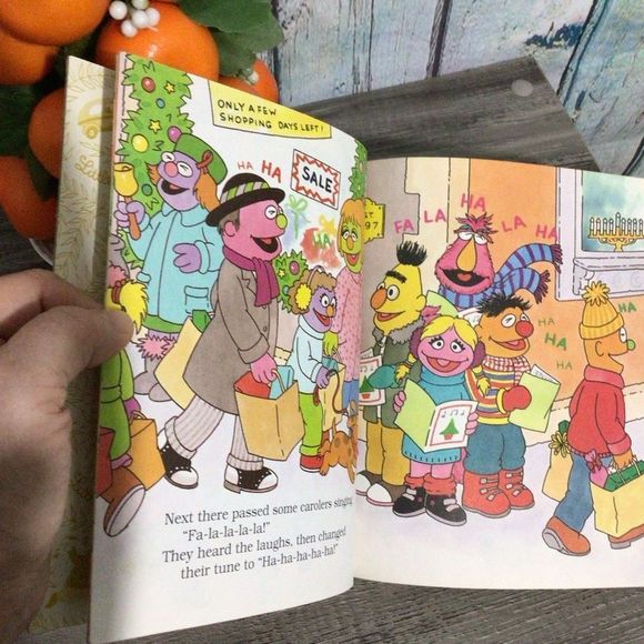1997 Hardback “Big Birds Christmas” Sesame Street Little Golden Book 🌲🎄 - Picture 5 of 9